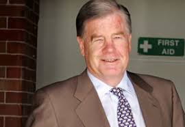 Leckie: Cougar Town is "a s*** show"