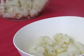 Discounter haben in der schweiz als einkaufsort für frisches obst und gemüse an bedeutung gewonnen. Karfiol Blumenkohl Fur Blw Anfanger Babyspeck Brokkoli Rezepte Furs Baby Karfiol Lebensmittel Essen