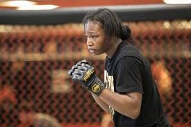 Claressa shields is here to stay!#2021pfl4 pic.twitter.com/6zypywcgqy — pfl (@pflmma) june 11, 2021. Previewing Claressa Shields Pfl Debut
