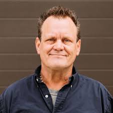 Mike Hegland's Instagram, Twitter & Facebook