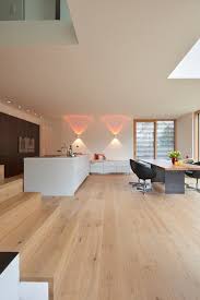 Manufaktur Landhausdiele Im Sonderfarbton Nach Wunsch Der Bauherrn Wohnzimmer Von Parkett Le Landhausdiele Wohnzimmer Modern Haus Interieurs