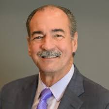 Jeannine Hutchinson's Instagram, Twitter & Facebook