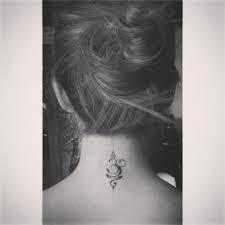 Om Tattoo On Laura Littletattoo Smalltattoo Love Life Art Girls Fashion Back Of Neck Tattoo Neck Tattoo Small Neck Tattoos