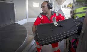 Il assure les opérations de réception des déchets, la surveillance du tri, le gardiennage et la gestion des équipements d'une déchetterie. Fiche Metier Bagagiste Tri Correspondance