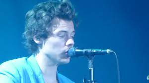 Dec 01, 1977 · oh won't you stay just a little bit longer oh won't you stay just a little bit longer and the promoter don't mind and the roadies don't mind if we take a little time and we leave it all. Just A Little Bit Of Your Heart Harry Styles Birmingham Youtube