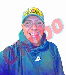 Murió arrollado por moto, buscan a su familia