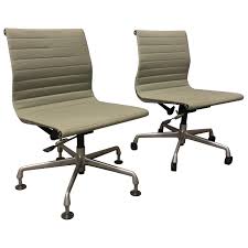 Fabric Office Chairs With Arms Executive Swivel 1958 Ray And Charles Eames Fabric Adjust Tilt Office Chai Cheap Office Chairs Vintage Office Chair Office Chair