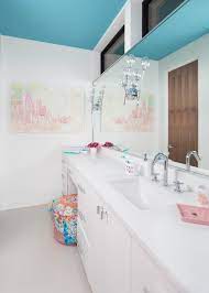 Bold color schemes are perfect for designing kids' rooms. Kid S Bathroom Decor Pictures Ideas Tips From Hgtv Hgtv