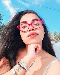 Ivy Castillo's Instagram, Twitter & Facebook