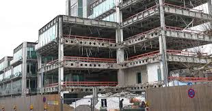 Haus kaufen in aachen leicht gemacht: Aachen Entsorgungsexperten Rucken Asbest Im Vegla Haus Zu Leibe