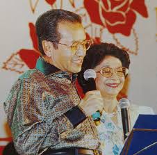 Mahathir bin mohamad on facebook. Tun M Father Of Modern Malaysia
