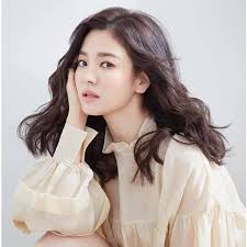 Although for sure you saw already that she used the laneige products, we will give you more information about it. Korean Actress Song Hye Kyo To Star In New Drama By Descendants Of The Sun Writer