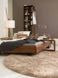 Braun Und Cremeweiss Mit Warmen Holztonen Schoner Wohnen Farbe Wandfarbe Braun Wandfarbe Schlafzimmer