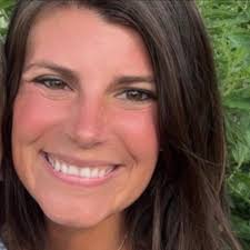 My almost 17 year old daughter is interested in taking piano lessons. Does  anyone have any recommendations in like the Greensburg, Jeannette,  Murrysville areas? We're located in Harrison City in Penn Twp.