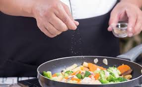Fare attenzione alla tua dieta è importante durante la gravidanza, anche in allattamento. Quali Cibi Evitare Durante L Allattamento Cibi Vietati Durante Allattamento