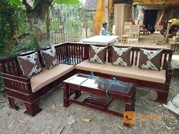 Kursi tamu sudut minimalis kayu jati desain sofa leter l polos tanpa ukir untuk ruang utama depan rumah dekorasi interior model modern dan elegan nuansa berkumpul keluarga, relasi, teman, dan kerabat menjadi hangat. Kursi Kayu Jati Mrt Kab Sidoarjo Jualo