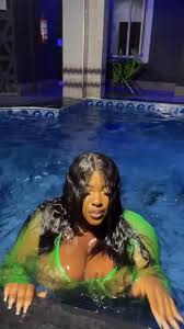 AfricanMedusa aka Kinkchic or Kalabarchic or BumBumBunny -...