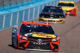Our results service with nascar cup series results is real time, you don't need to refresh it. Nascar Race Live Updates And Results From Phoenix Charlotte Observer