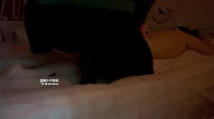 SPA偷拍-私密保健会所-肤色漂亮少妇被扣到爽叫主动给技师口想被干