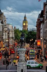 Travel To London With Must Go Travel Http Mustgo Com Europe Europetravel Travel England L London Places Trafalgar Square London Places Around The World