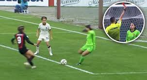 Najgłupsza czerwona kartka w tym sezonie? Takiej Czerwonej Kartki Jeszcze Nie Bylo Koszmar Wideo Pilka Nozna Sport Pl