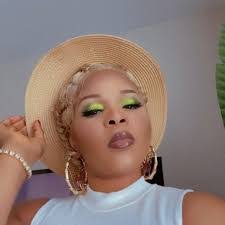 Chrystal Arnold's Instagram, Twitter & Facebook