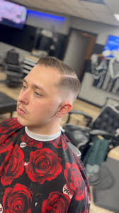 Meghan Monique, a Castle Rock native has been a licensed professional for  9+years. Serving across the Denver metro and surrounding areas Meghan  specializes but is not limited to clipper cuts, skin fades,