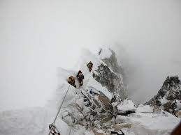 Missing on k2 juan pablo mohr, muhammad ali sadpara, john snorri climbers juan pablo mohr, muhammad ali sadpara and john snorri are currently missing on k2. Juan Pablo Mohr El Heroe Del Ano En El Everest Marca Com