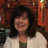 Rochelle Hale's Instagram, Twitter & Facebook