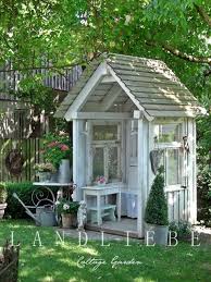 Painted Doors Furniture And Food At The Make It Pretty Monday Party Garten Gartenecke Und Cottage Garten
