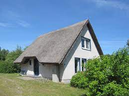 Sie liegt unmittelbar westlich vor rügen. Ferienimmobilien Auf Hiddensee Insel Rugen Potsdam Immobilien Alpha Immobilien Gmbh