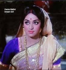 Vantage point presents you our actress hot gif collection from bollywood, tollywood, kollywood and bhojpuri cinema. Hema Malini In Lal Patthar Hema Malini Hema Beauty
