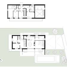 Im kellergeschoss befinden sich in dem teil des kellers, der in den hang hinein gebaut wurde unbeheizte kellerräume wie ein haustechnikraum. Haus Im Hang Gaspoltshofen Lobmaier Architekten
