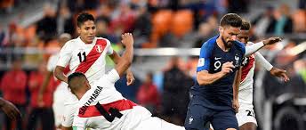 Pour commenter les 48 matchs, tf1 a composé trois duos de commentateurs. Mondial 2018 Les Bleus Cartonnent Sur Tf1 Le Point