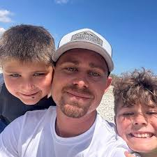 Bolens Push Mower, it's a one pull crank. Works good