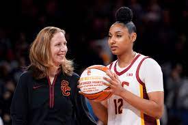 JuJu Watkins scores 31 points to propel No. 4 Southern California past No.  23 Michigan 78-58 - Daily Journal