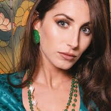 Round engraved lobe earrings green BRASS Workshop 08.58