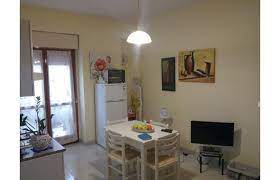 In via lussemburgo disponiamo di un ampio appartamento di 160 mq in ottimo stato cosi composto: Privato Affitta Appartamento Bilocale Ammobiliato Con Posto Macchina Annunci Palermo Zona Corso Tukory Rif 171429