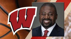 Badgers basketball honors family of assistant coach Howard Moore