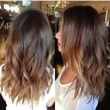 Voir Le Balayage Blond Cendre Ou Balayage Miel Sur Cheveux Bruns Hair Styles Honey Balayage Balayage Hair