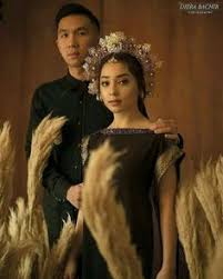 We did not find results for: 120 Traditional Prewedding Ideas In 2021 Indonesian Wedding Javanese Wedding Wedding Poses