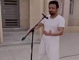 بالفيديو اتهامات بالاستهزاء بالصلاة ومطالبات بالقبض على اعلامي سعودي والإعلامي يرد المشهد اليمني