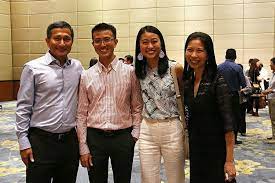 Minister of foreign affairs vivian balakrishnan warmed hearts online on wednesday (30 november) after he shared a video of himself giving a speech on marriage and happiness. Facebook