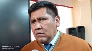 Gobernador de Puno desmiente vínculo laboral de Jaime Velarde con el  Gobierno Regional