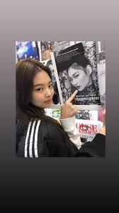 Instagram awarded jennie as the most loved account of 2018 in south korea based on the number of views and likes received by her instagram stories and posts that year. Blackpink Jennie Instagram And Insta Story Update June 23 2019