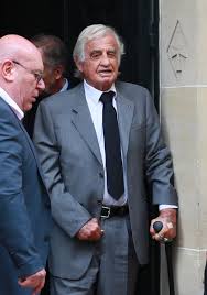 Born 9 april 1933) is a french actor initially associated with the new wave of the 1960s and one of the biggest french film stars of the 1960s. Friss Foton A 86 Eves Jean Paul Belmondo A Francia Szinesz Mosolya Meg Mindig Leveszi A Noket A Labukrol Vilagsztar Femina