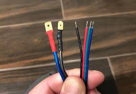 Kicker's kisl speaker wire adapter allows you to convert speaker wires into rca plug connectors. Kicker Km Led Series Marine Speakers Review Caraudionow