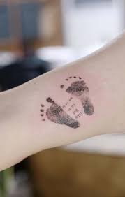 Another style, more practical, fitting for men. 25 Perfect Tattoos For Moms That Will Make You Want One Stayglam