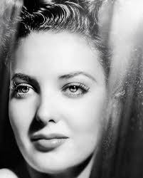 Linda Darnell (1923-1965) with daughter Charlotte Mildred 'Lola' Marley,  1948