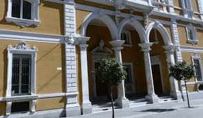 Inoltre, trova nelle vicinanze banca a lucca. Cassa Di Risparmio Di Carrara Servizi Proposte E Login Area Clienti Economia Del Noi